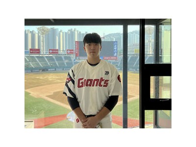 롯데 두산과 빅딜로 정철원·전민재 내보내자 팬들 반응 극심