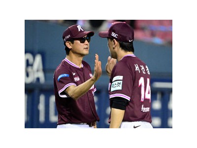 키움 18-11 대승 LG 타선 40안타 터져