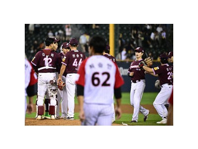 키움이 1위 LG 꺾고 승리 위닝 신기록 끊음