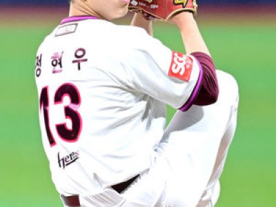 정현우 두 번째 등판에서 패전 위기 겪어