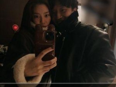손담비 남편과 함께한 사진 공개에 팬들 반응 뜨거움